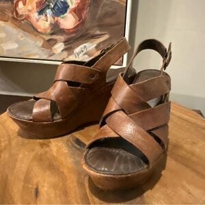 Born Brown Leather Women's Wedges Sandals Size 4